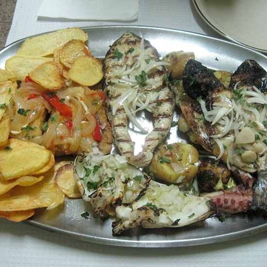 Fried Bacalao and Potatoes at Casa do Povo, Ferreir&oacute;s do D&atilde;o