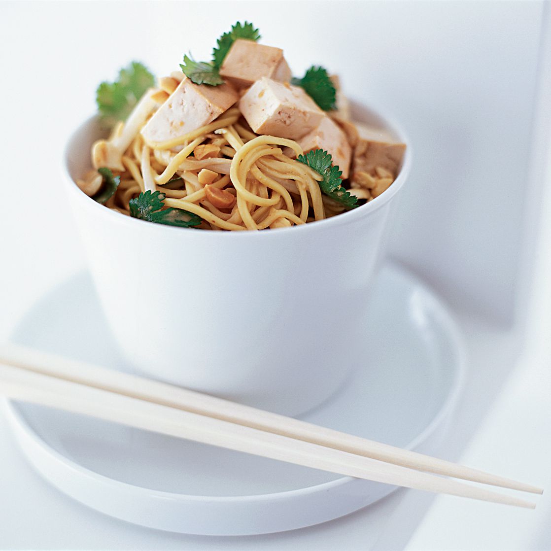 Cold Noodles with Tofu in Peanut Sauce 
