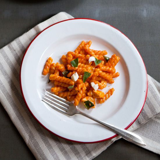 Gemelli with Creamy Red Pepper Sauce and Fresh Mozzarella 