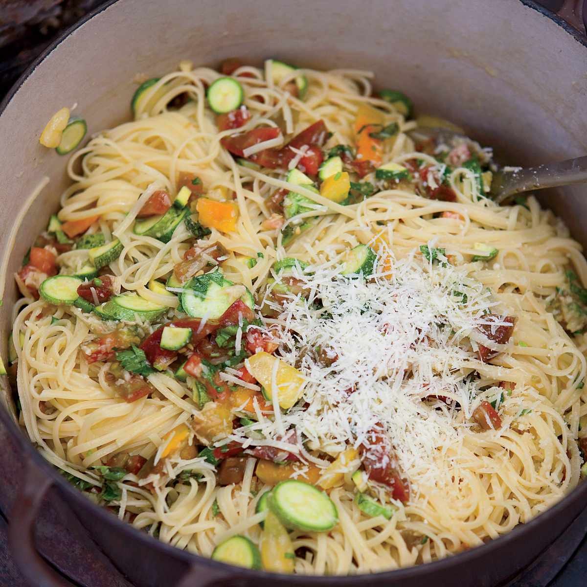 Linguine with Tomatoes, Baby Zucchini and Herbs 