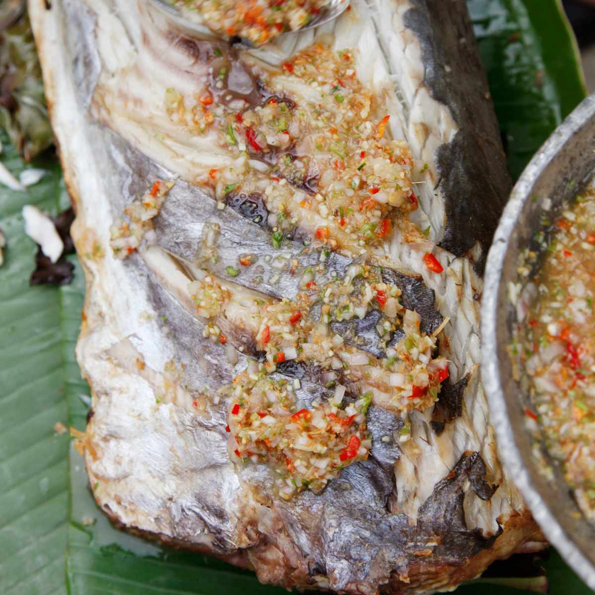 Fish Grilled in Banana Leaves with Chile-Lime Sauce
