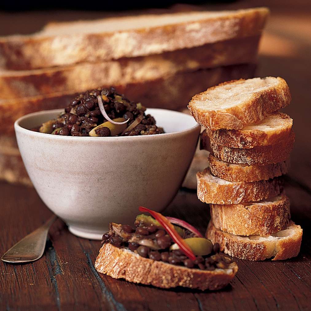 Crostini with Lentil and Green Olive Salad 