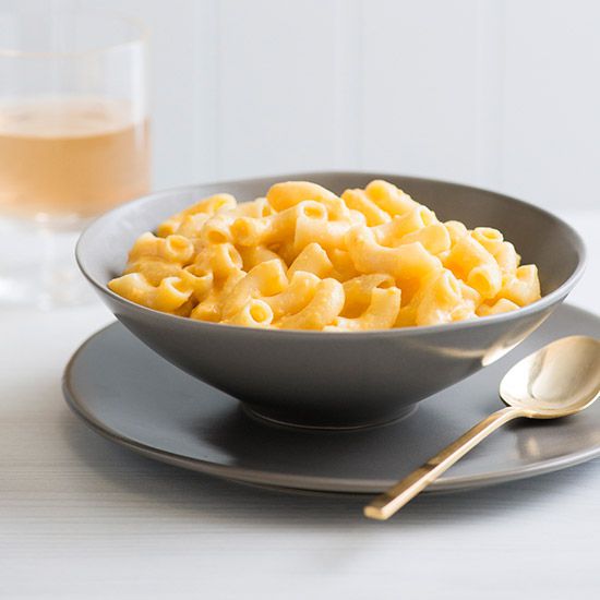 HD-201404-r-easy-stovetop-mac-and-cheese.jpg