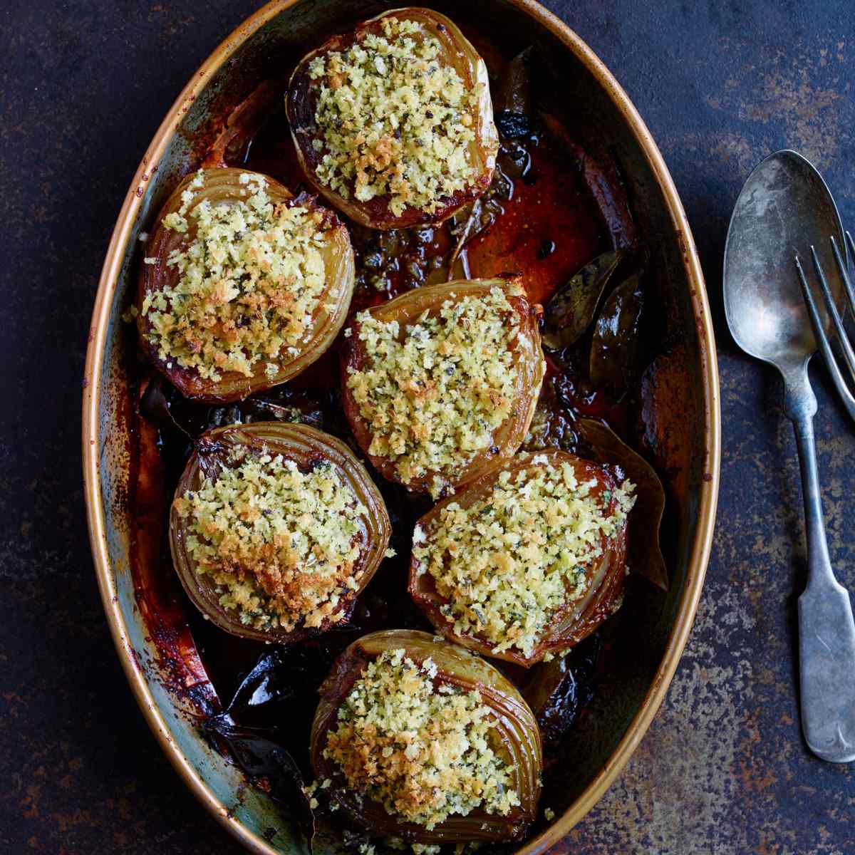 Baked Onions with Fennel Bread Crumbs 