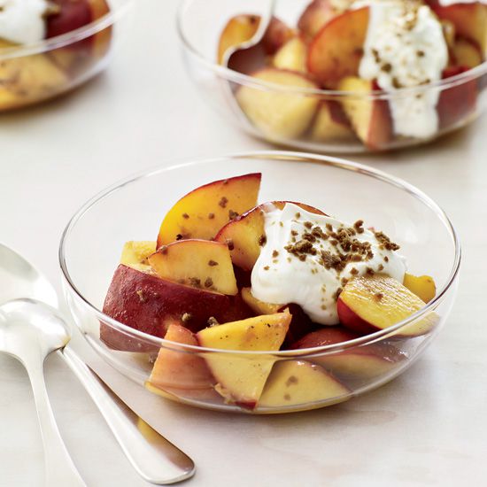 Nectarines with Gingersnaps