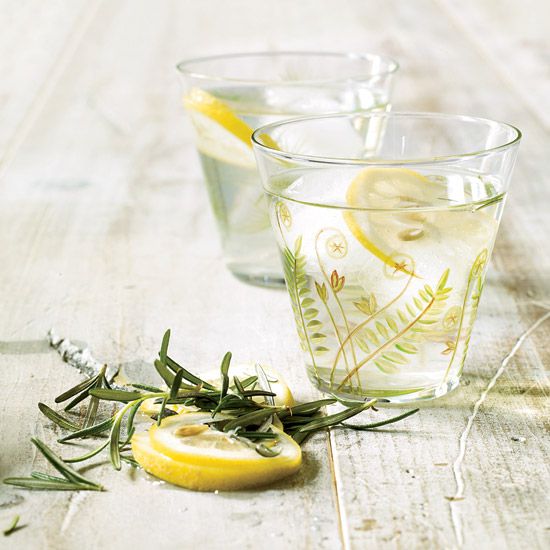 Lemon-Rosemary Sun Tea