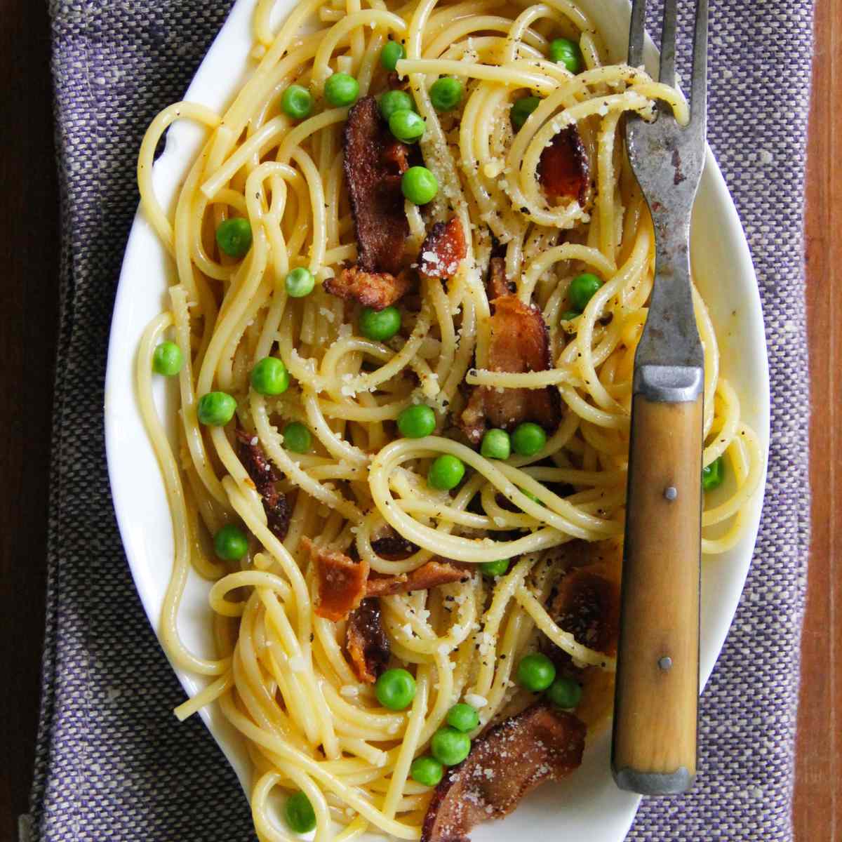 Bacon and Fresh Pea Spaghetti Carbonara 