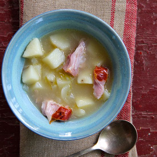 Slow Cooker Potato and Ham Hock Soup