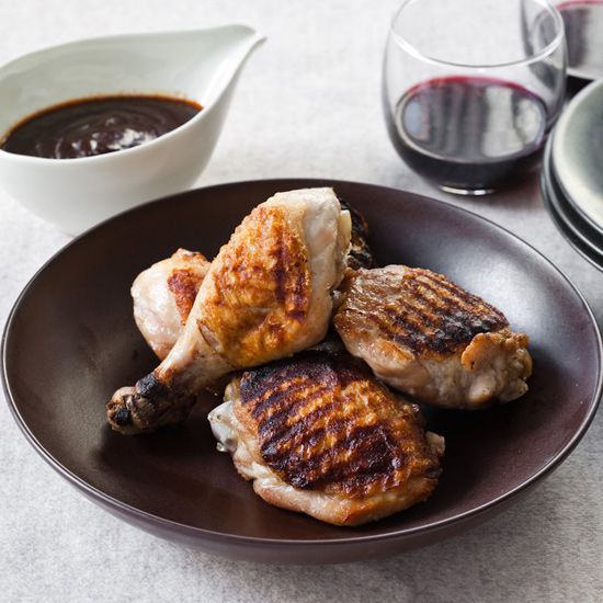 Chicken Legs with Roasted Garlic-Ancho Sauce