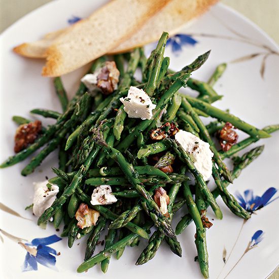 Asparagus Salad with Toasted Walnuts and Goat Cheese