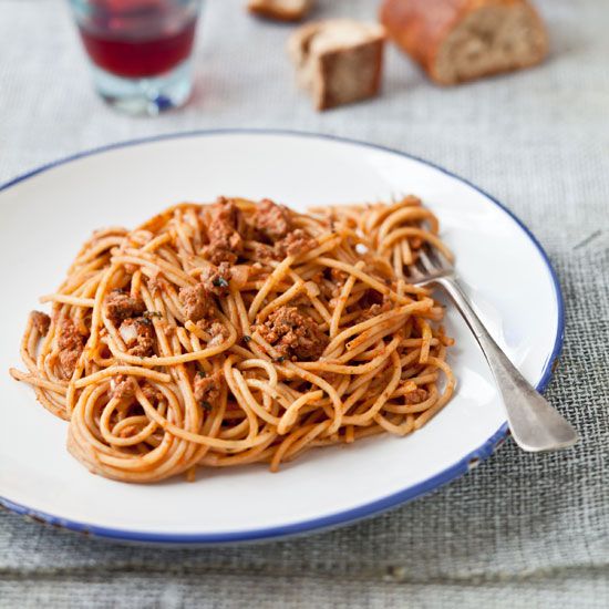 Whole-Wheat Spaghetti with Lamb, Tomato, and Cumin Sauce