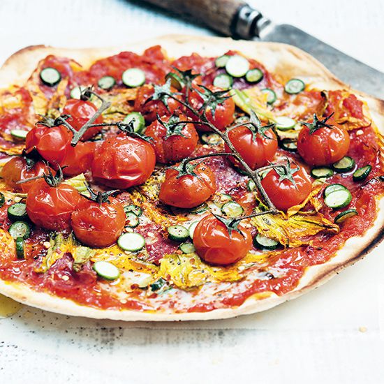 Tomato, Zucchini and Salami Pizza
