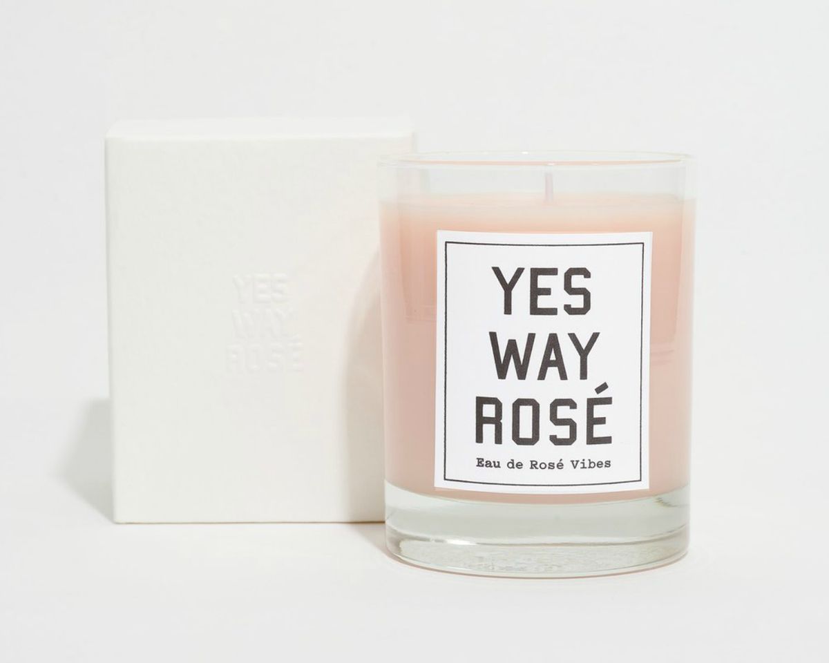 Yes Way Ros&eacute;'s first candle
