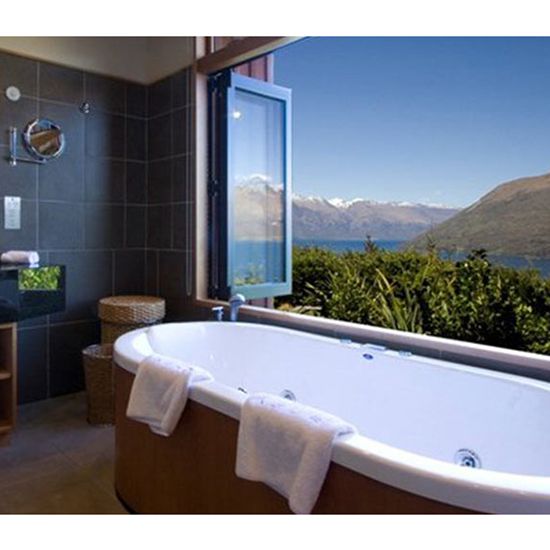 Best Regular Tub: Azur (Queenstown, New Zealand)
