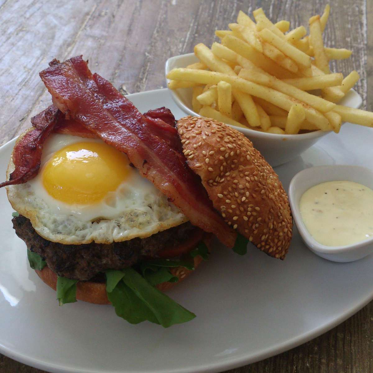 FWX WHERE TO FIND CAPE TOWN HANGOVER CURES LATITUDE 33 BACON AND EGG BURGER