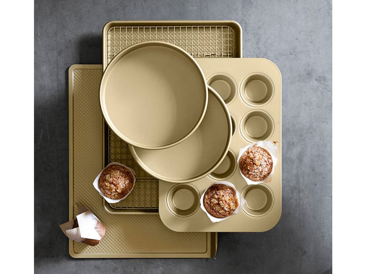 goldtouch baking pans