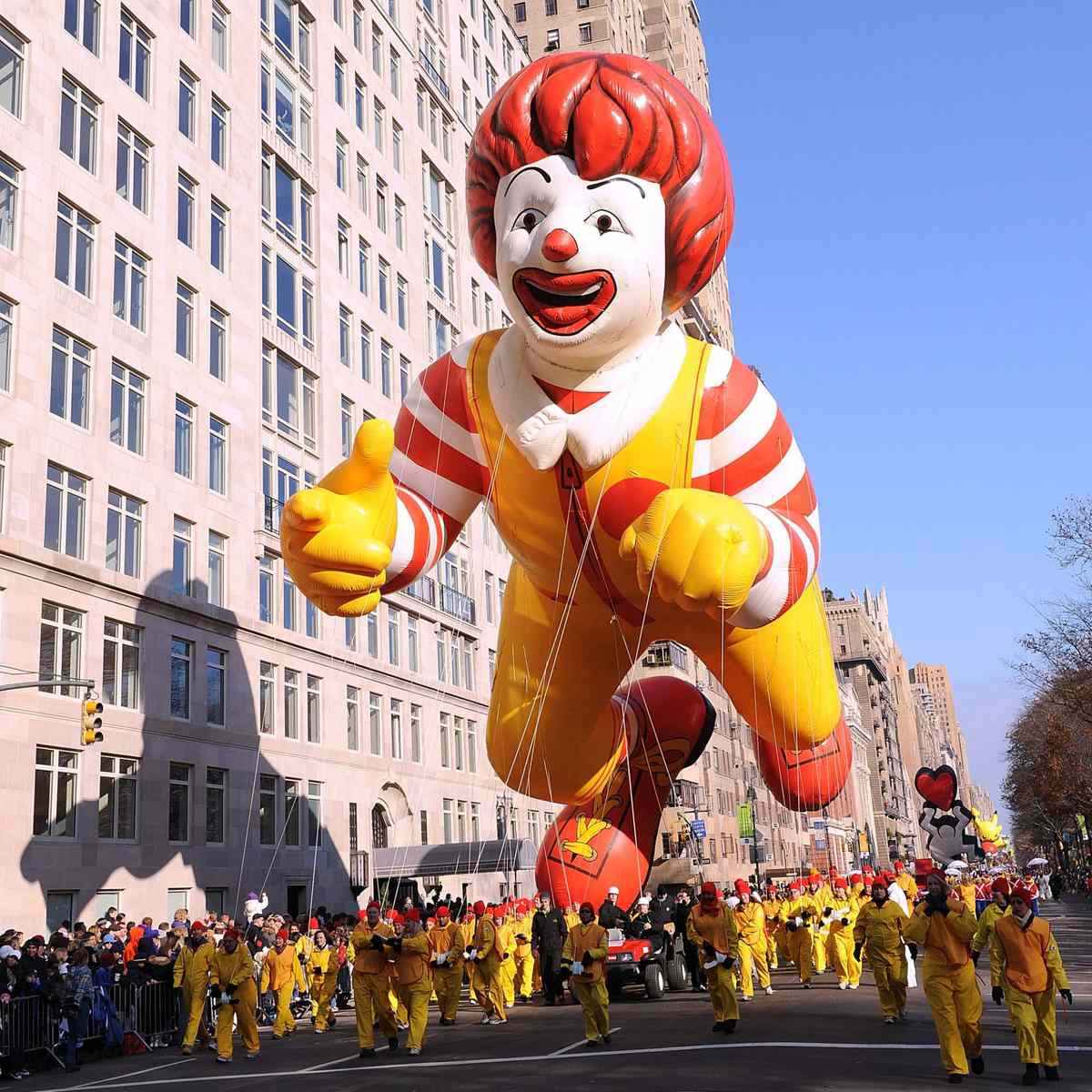 ronald mcdonald float at thanksgiving parade