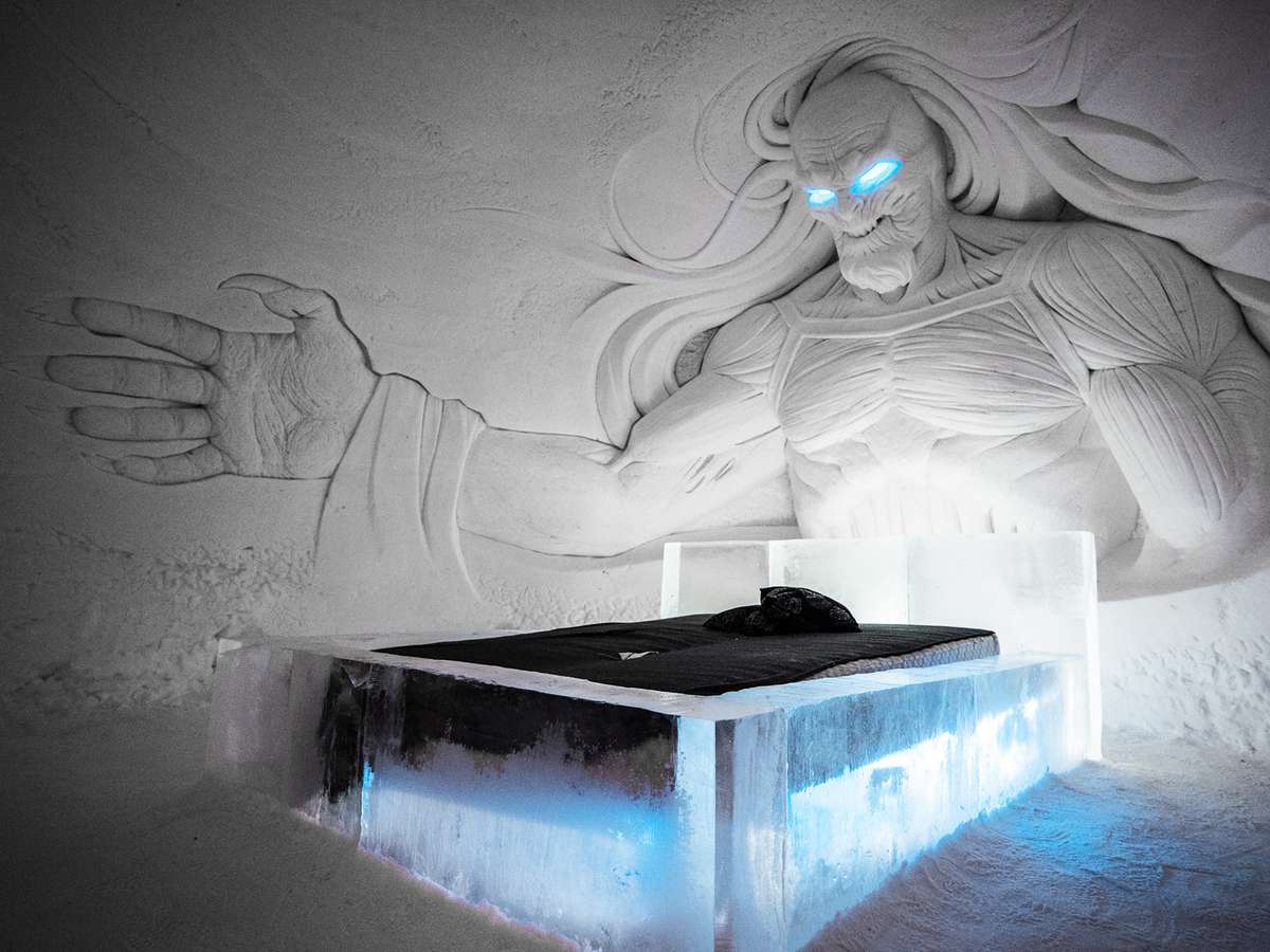 game of thrones hotel room with white walker