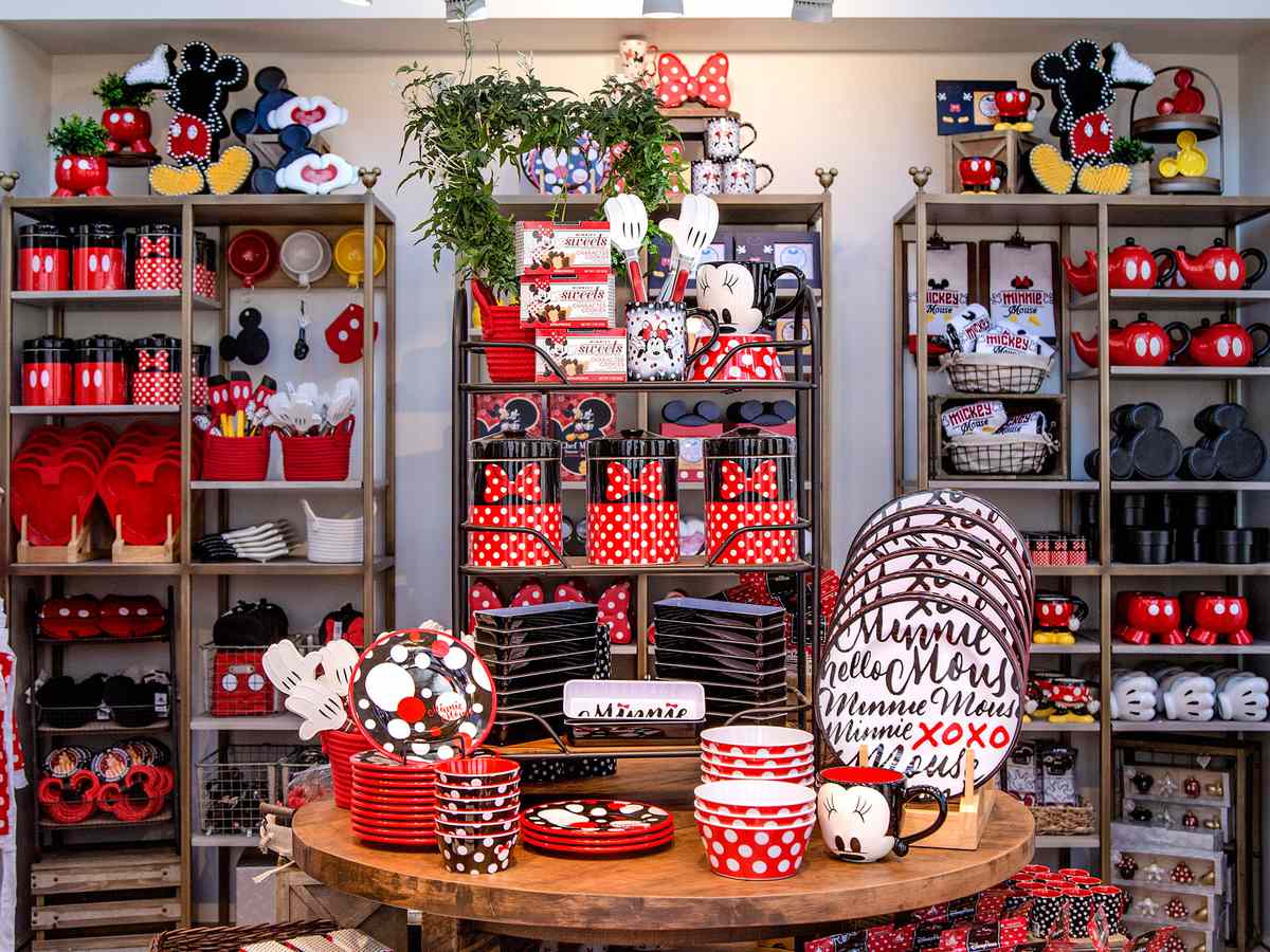 Minnie Mouse Collection at Disney Home