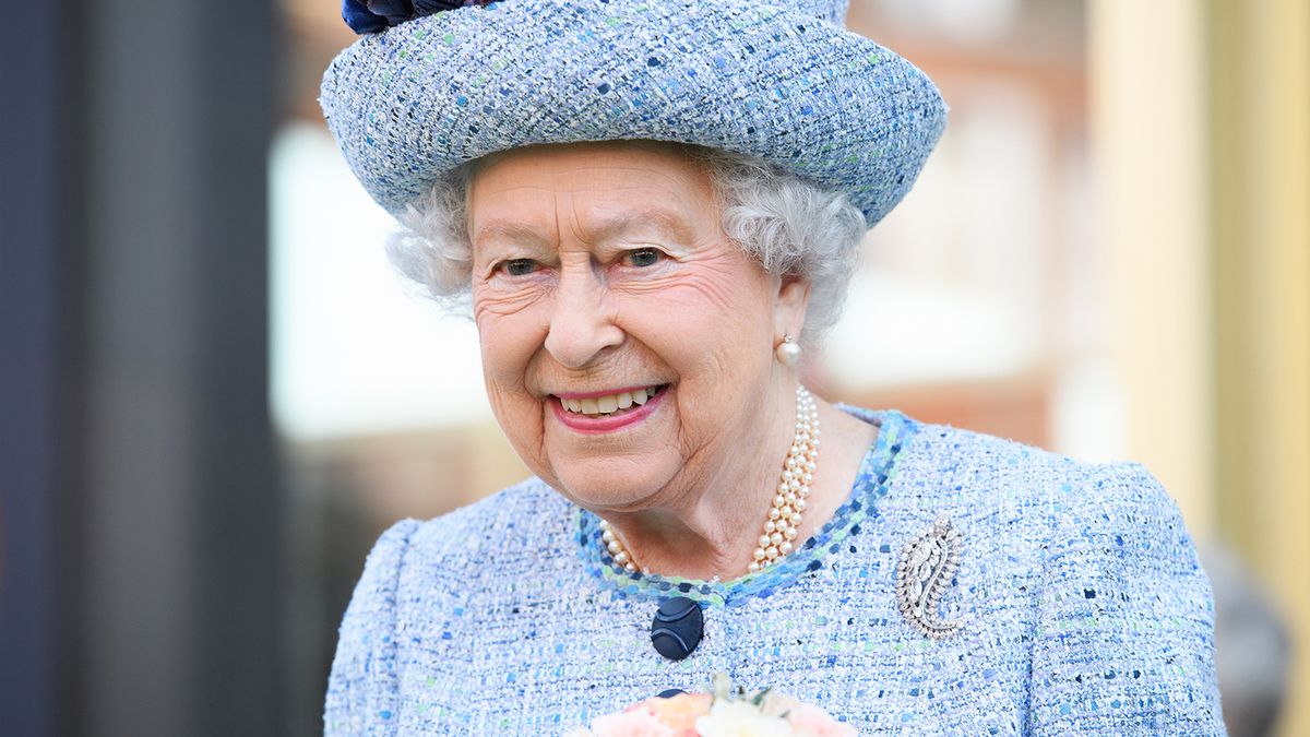 Queen Elizabeth II loves cake