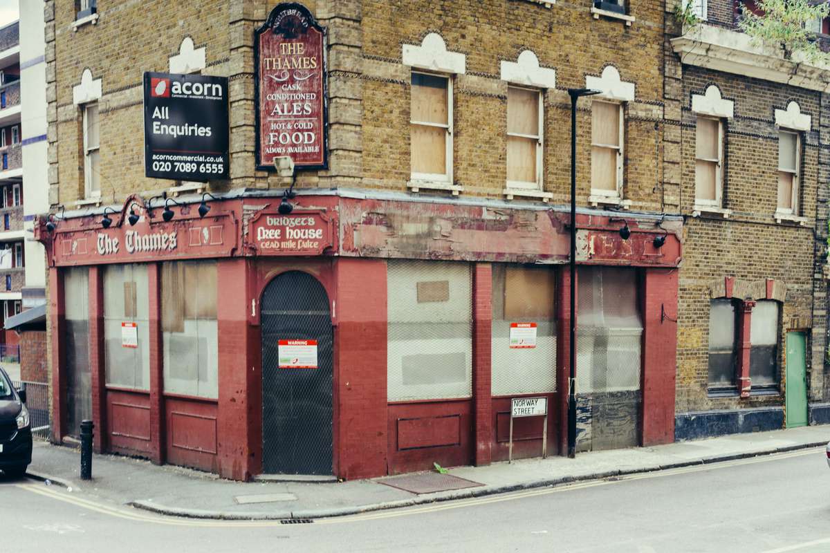 british-pubs-closing-FT-BLOG0219.jpg