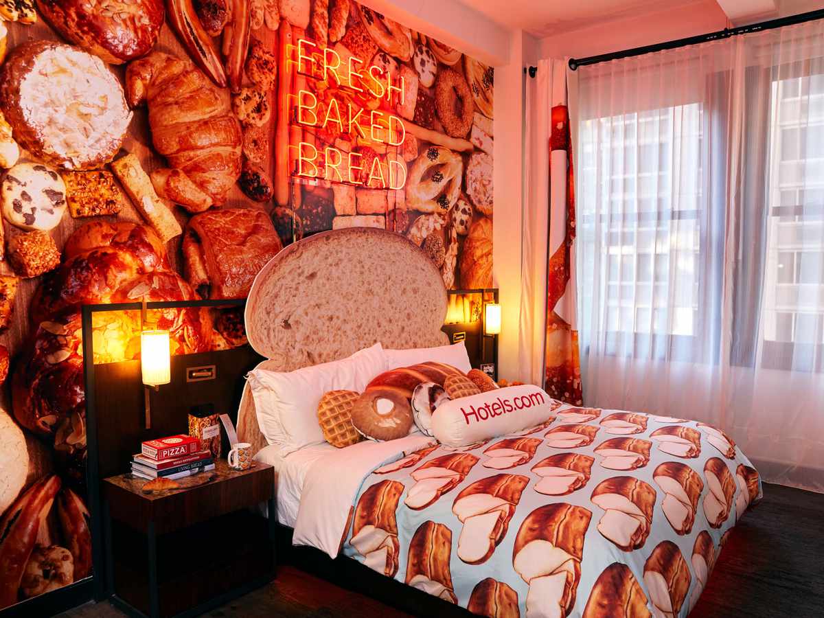 Bread & Breakfast Hotel Room