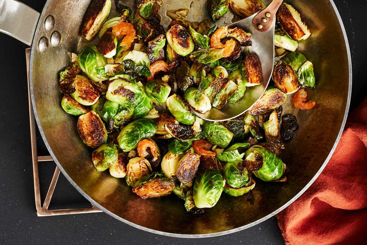 Brussels sprouts with Shrimp sauce