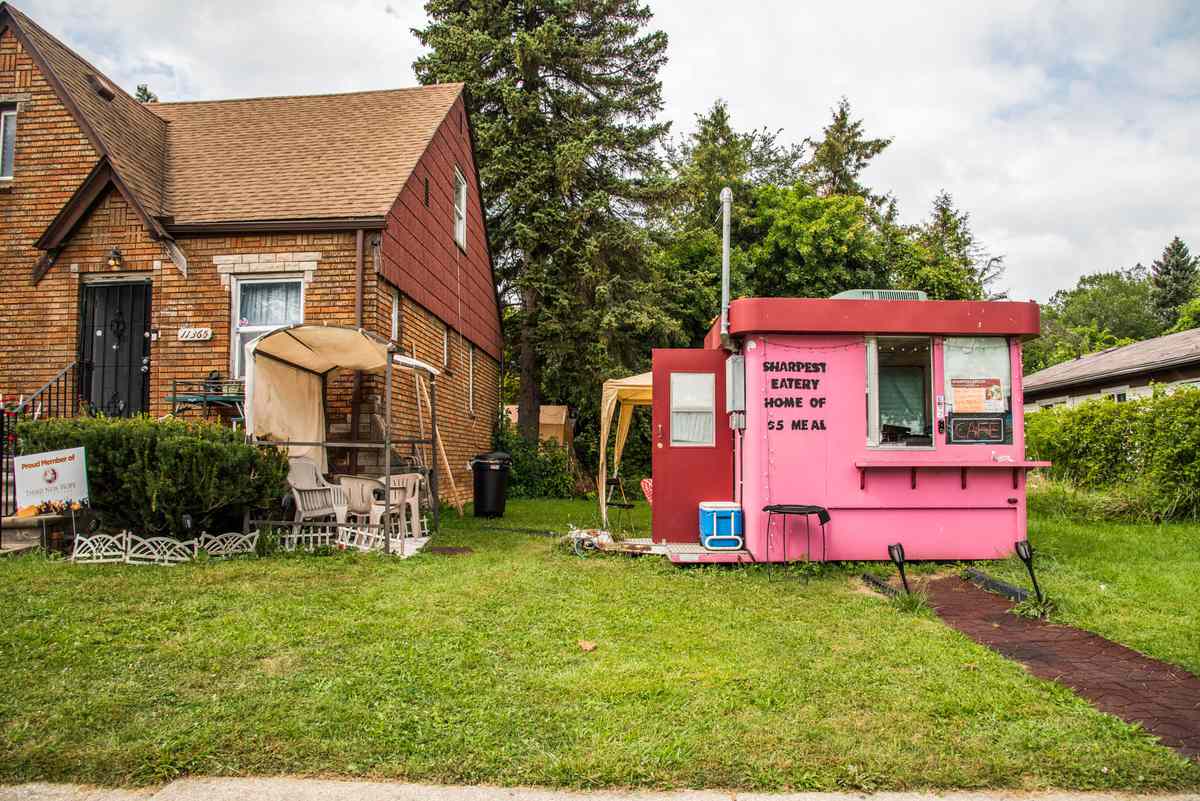 Doris Frasier's pink food trailer