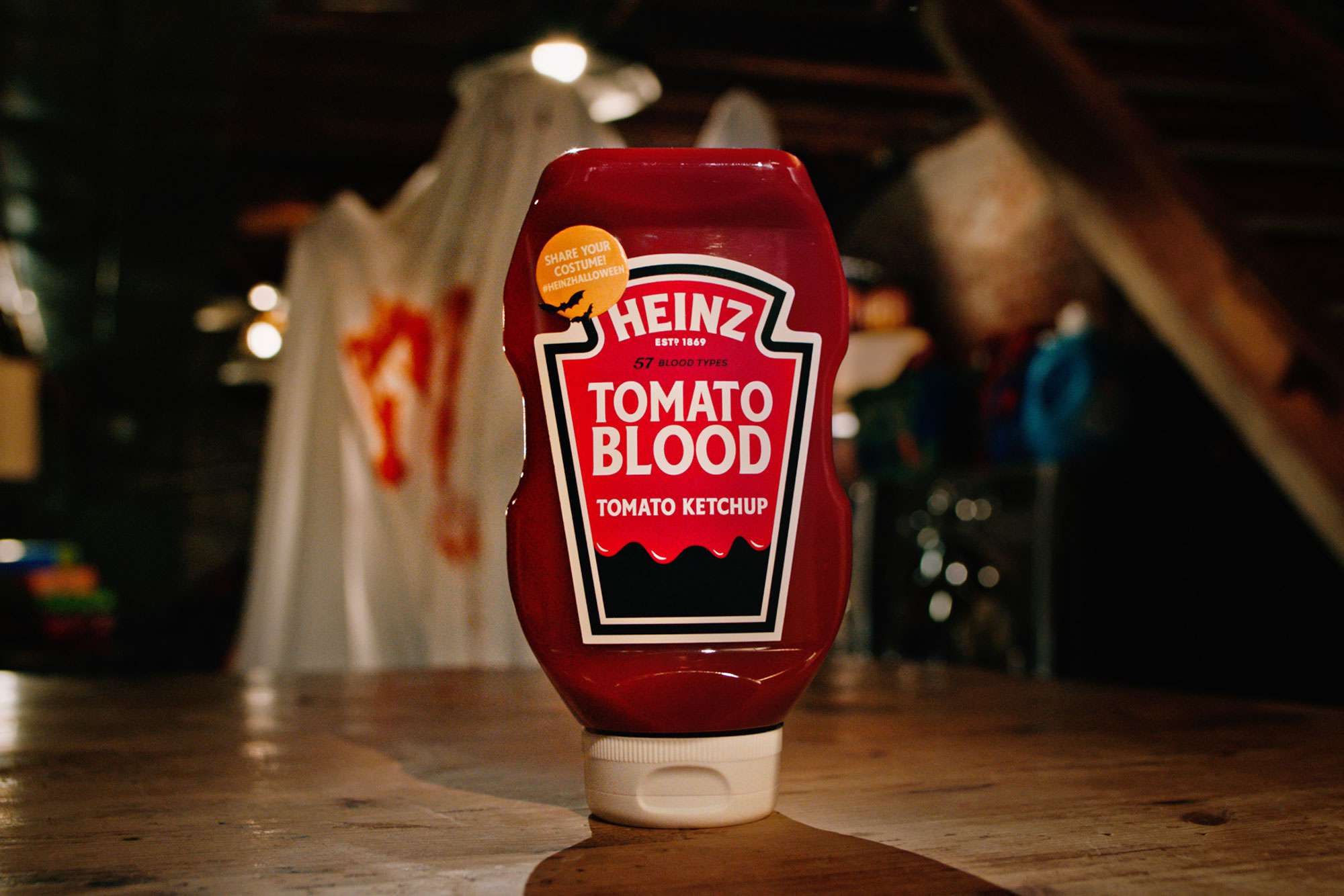 Heinz Ketchup Tomato Blood Costume Kit