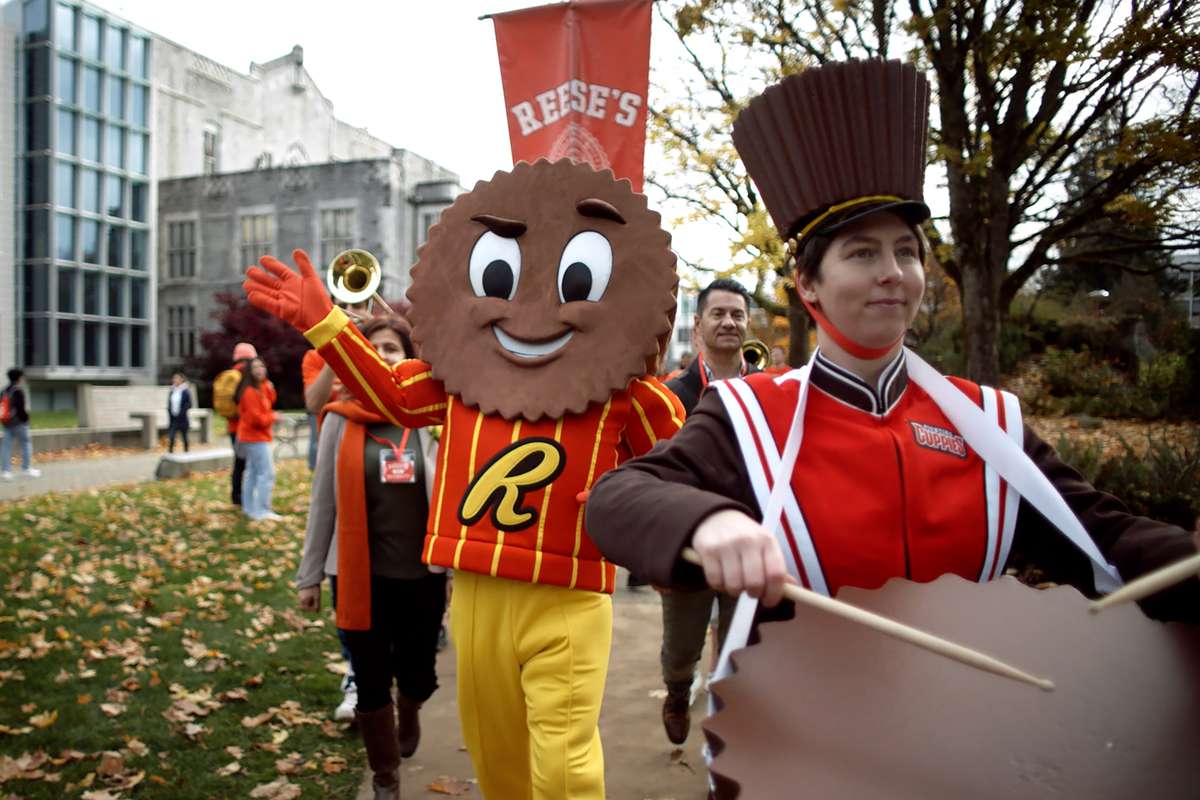 Reese's University marching band