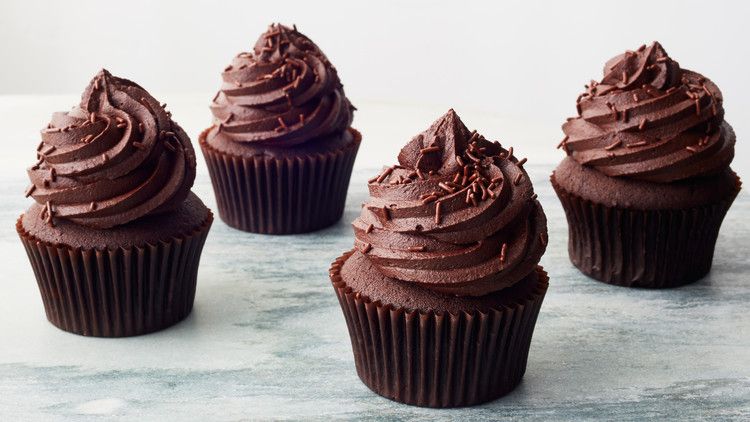 Easy Chocolate Cupcakes Recipe | Martha Stewart