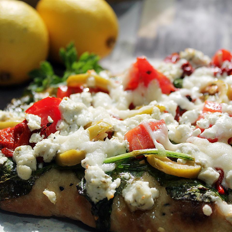 Individual Greek Pita Pizzas Recipe | Allrecipes