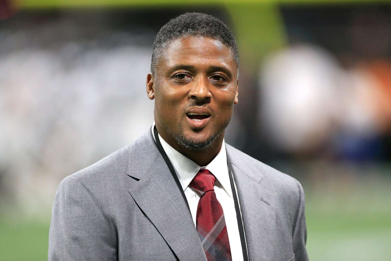 Warrick Dunn Donates 173rd Home to Single Mom: This Is 'Therapy ...