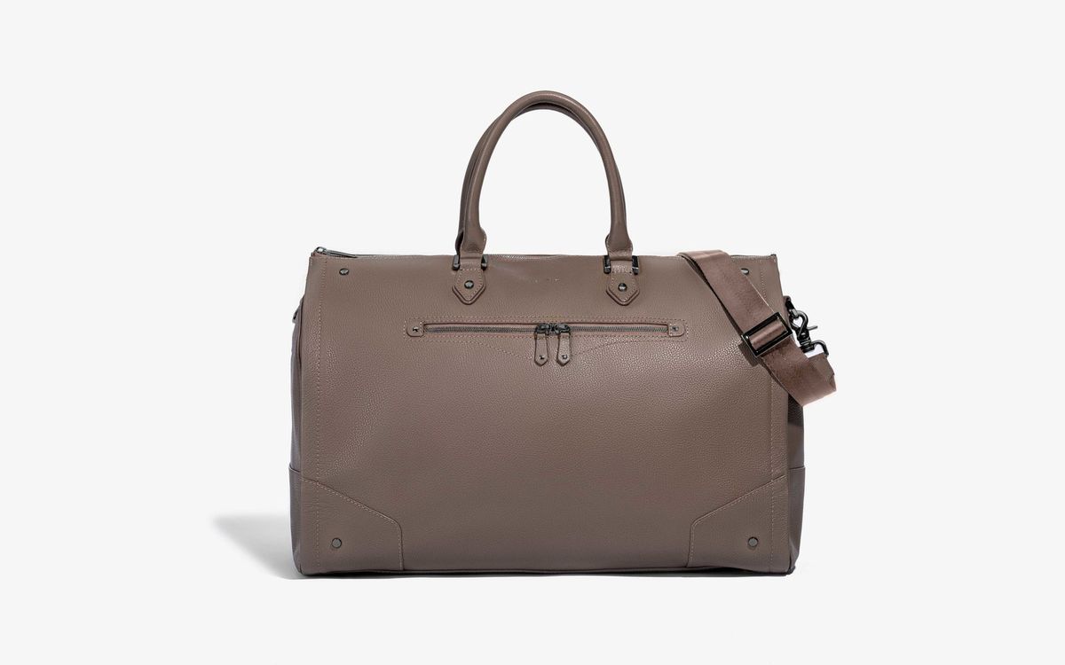 This 2-in-1 Leather Duffle and Garment Bag Will Keep Your Outfits ...