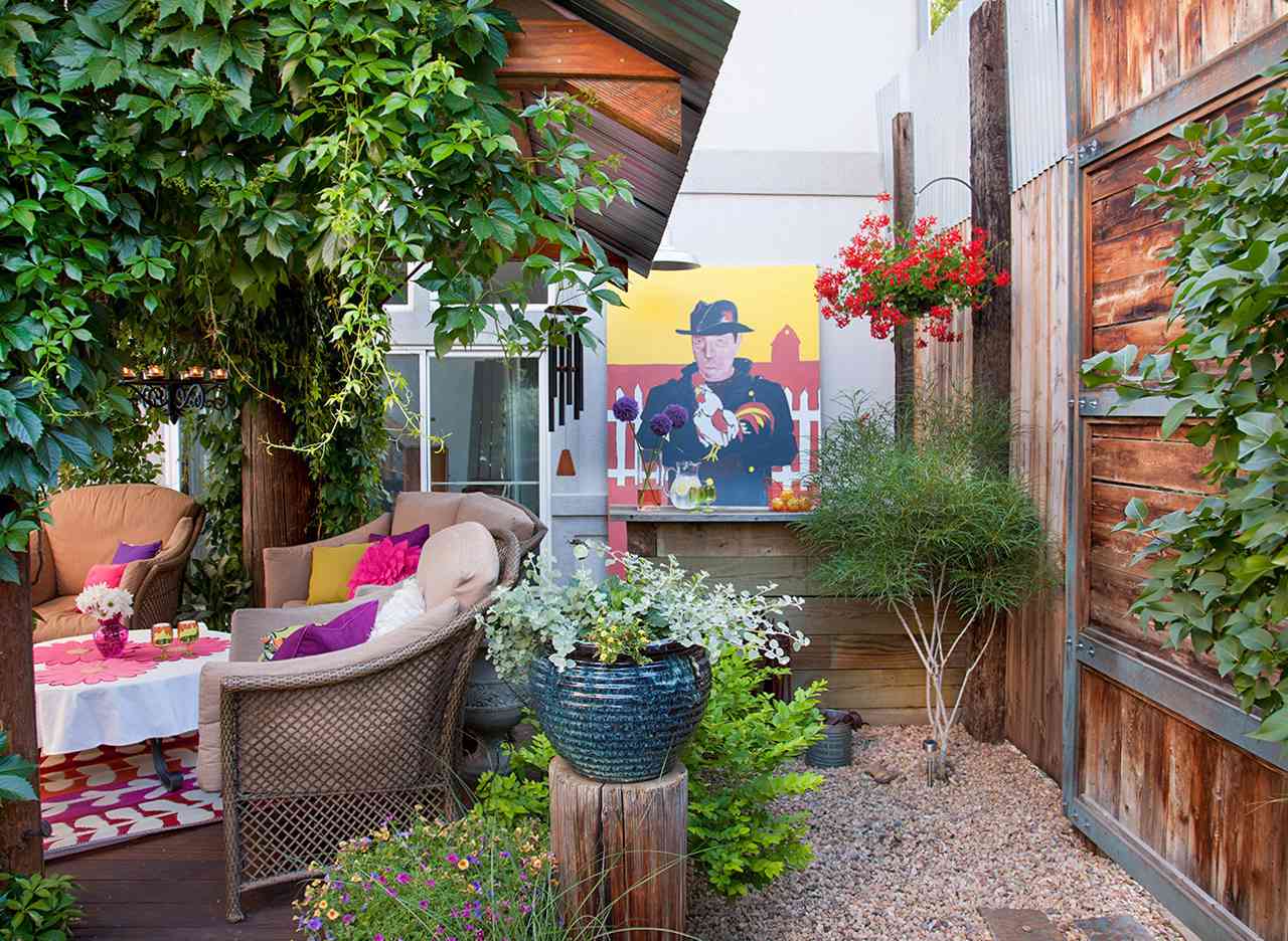 24 Budget-Friendly Backyard Ideas to Create the Ultimate Outdoor