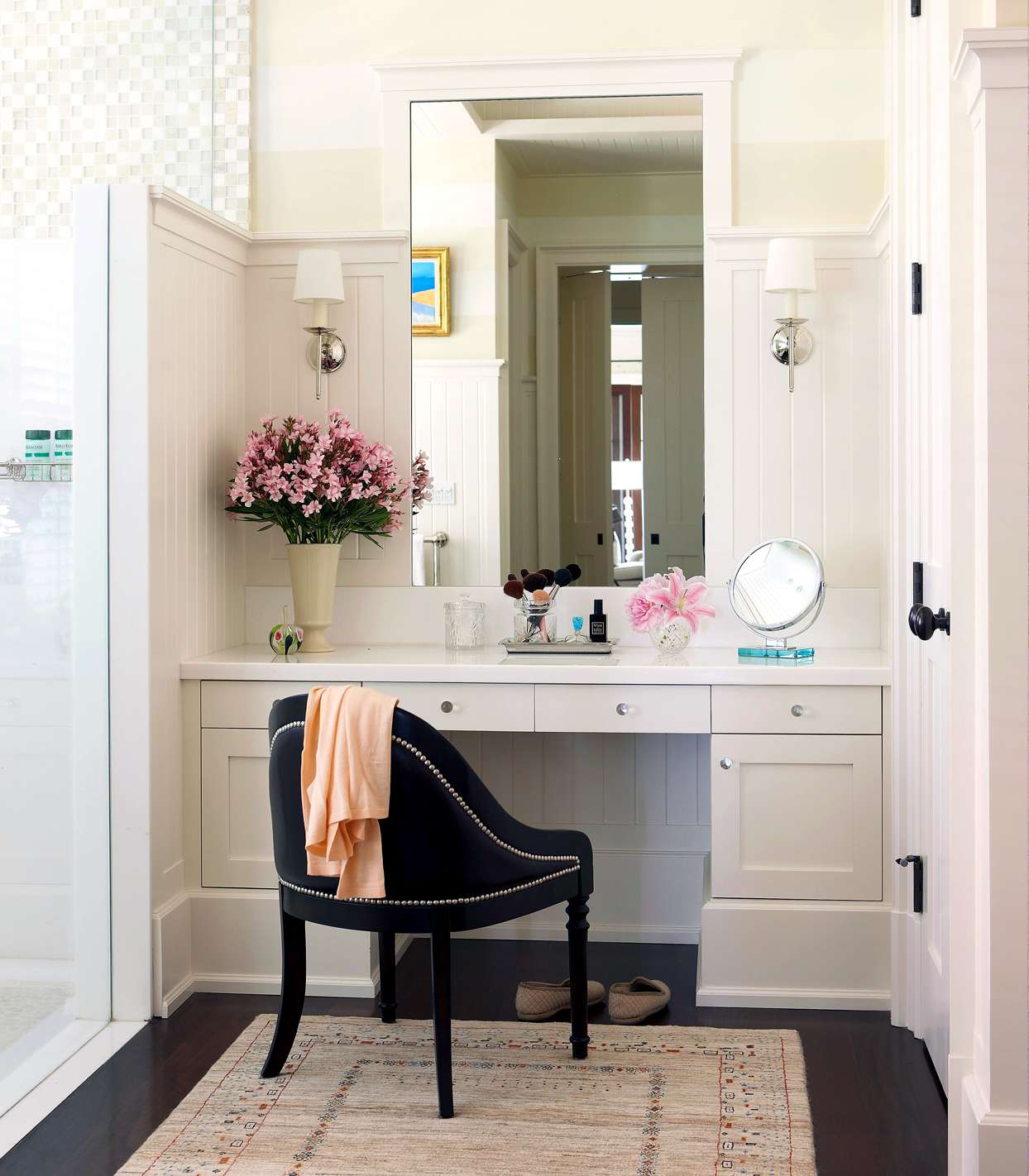 17 Bathroom Makeup Vanity Ideas to Help You Get Ready Each Morning ...