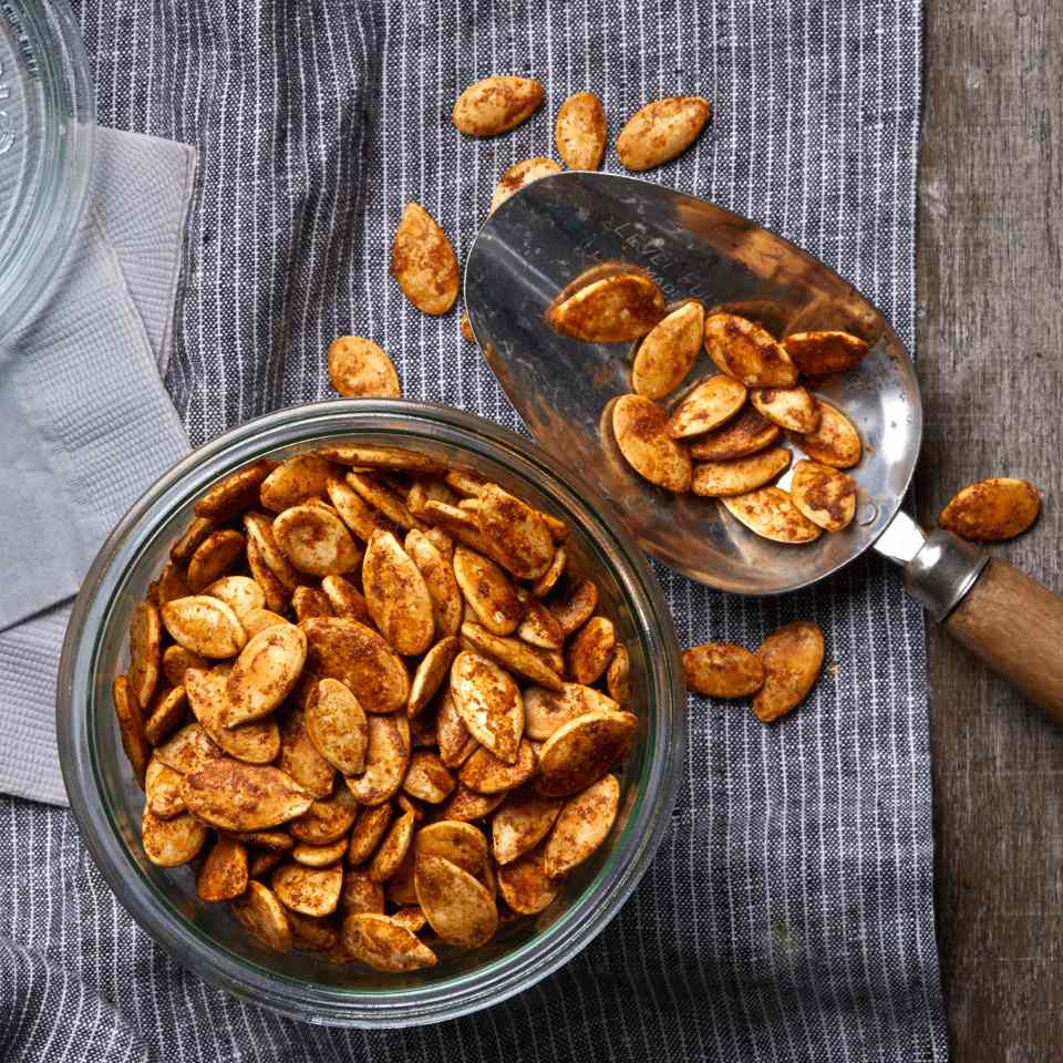 Spicy Chile-Roasted Pumpkin Seeds Recipe | EatingWell