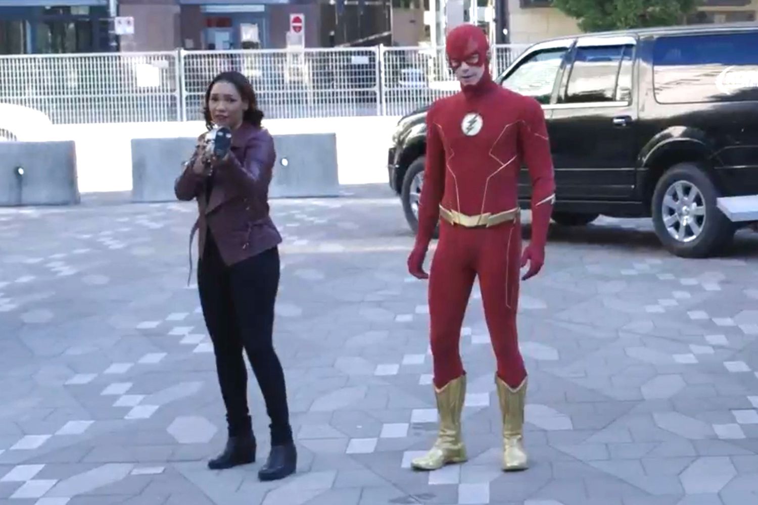 Watch The Flash's final season trailer | EW.com