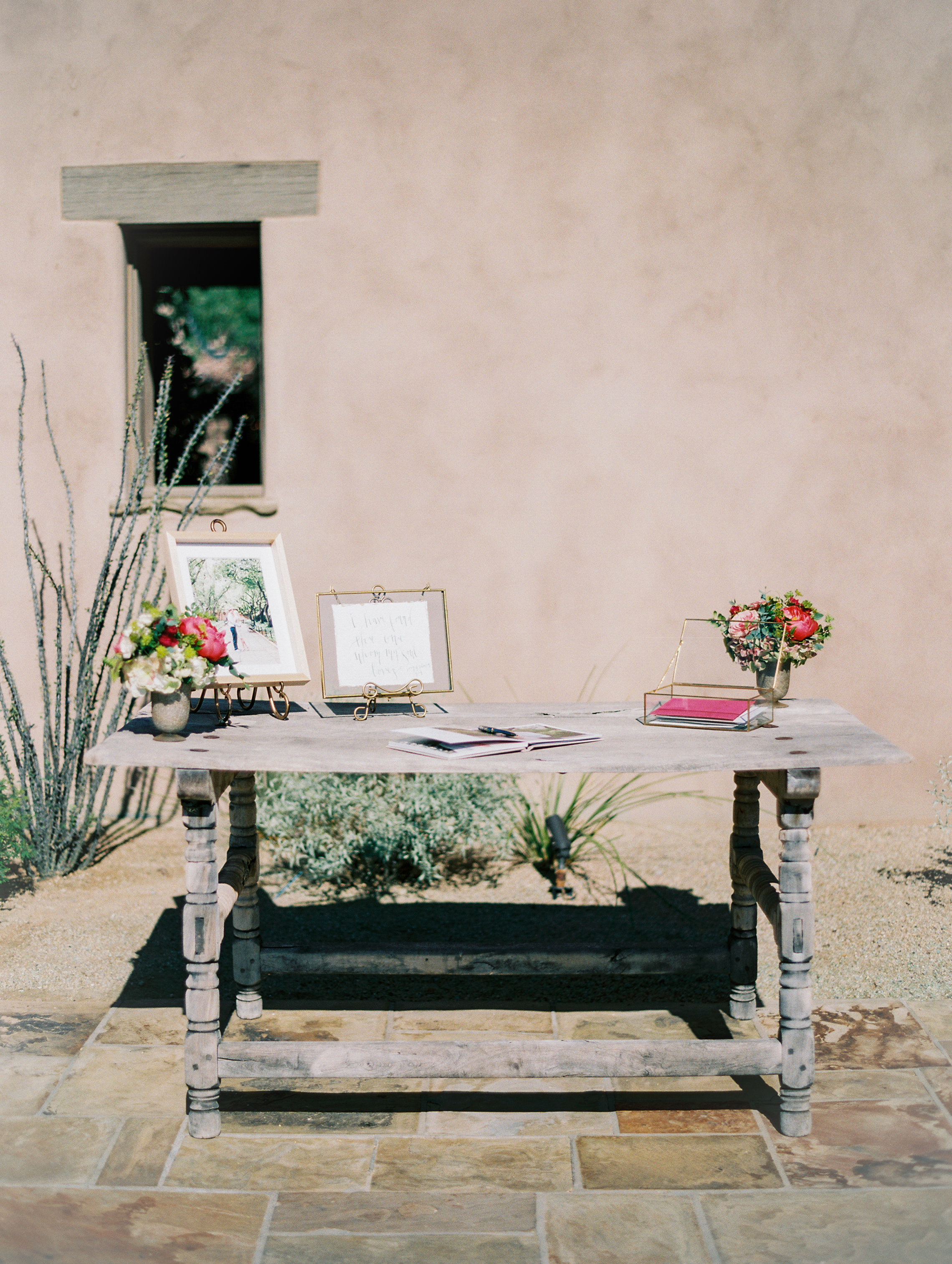 21 Ways To Set Up A Card Or Gift Table At Your Wedding