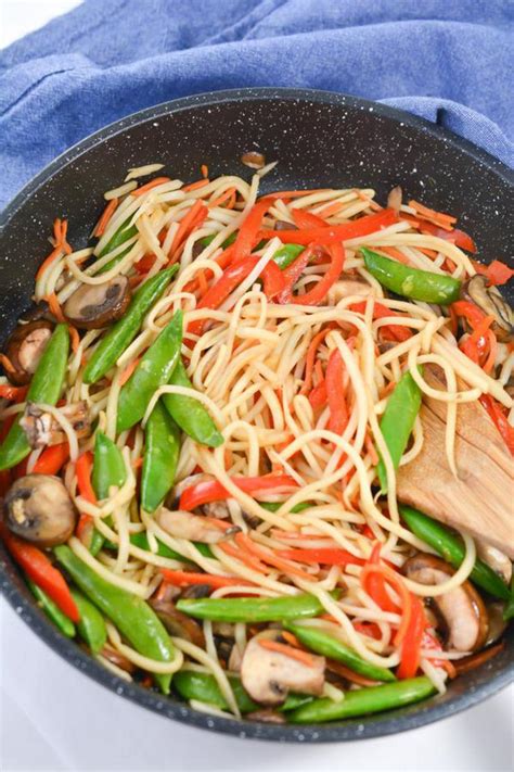 How to make chicken lo mein at home, shake together the sauce chicken lo mein recipe