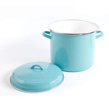 This set contains pots and pans as well as a dutch oven and baking dish so you'll be ready to host guests for any occasion the pioneer woman pots
