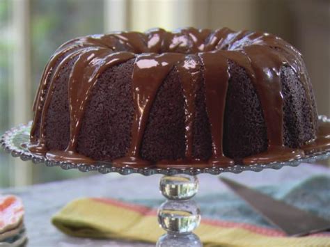 pioneer woman chocolate poke cake recipes