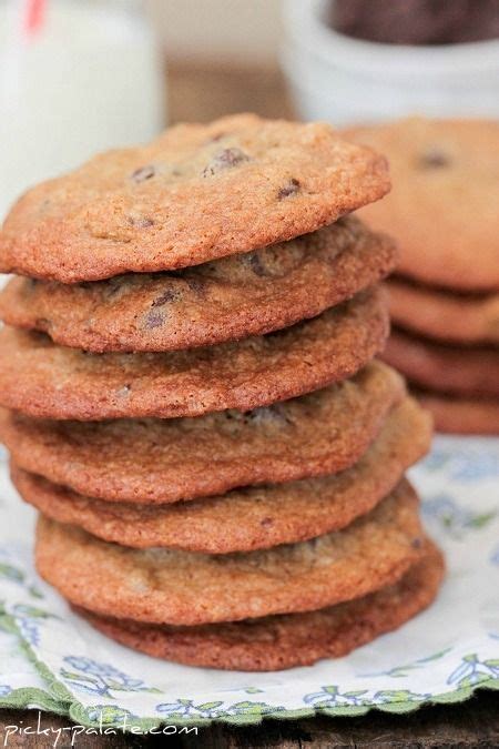 A fun twist on chocolate chip cookies, theese crispy treats are to die for! pioneer woman malted chocolate chip cookies
