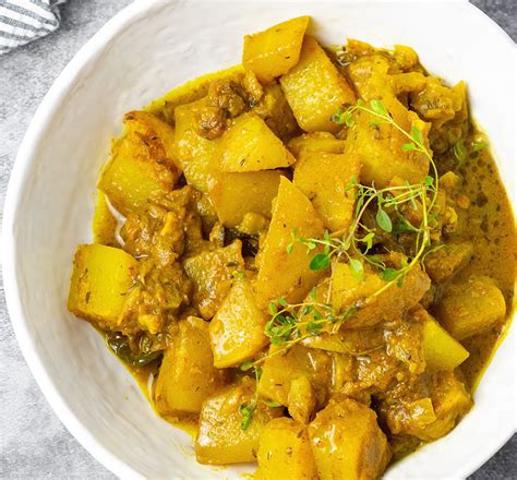 Cauliflower Chickpea Curry Recipe : Jamaican Chocho (Chayote) Curry - Healthier Steps