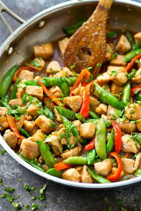chinese 5 spice skillet chicken with green beans and peppers