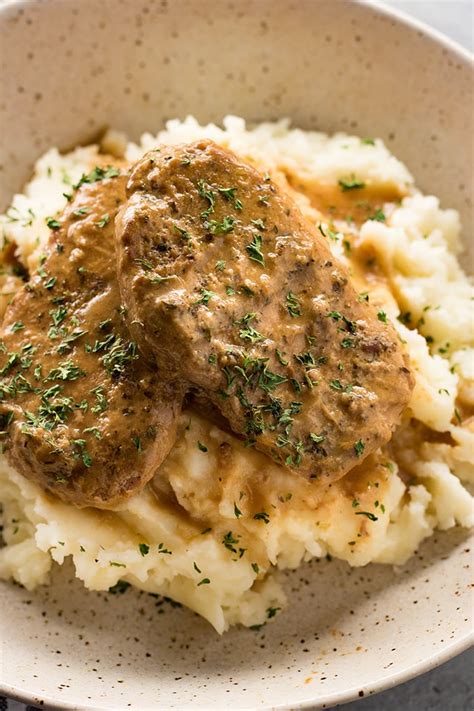 easiest way to make yummy easy smothered pork chops