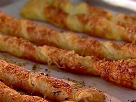 pioneer woman puff pastry cheese straws