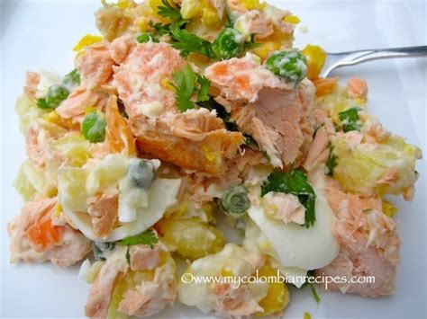 Raw Salmon Salad Recipe / Easiest Way to Prepare Perfect Raw Salmon Salad Recipe