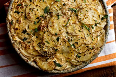 scalloped potatoes recipe easy