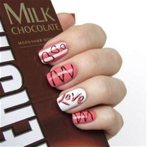 Start with white or pink nails and then add scattered hearts 15 gorgeous pink and red nail art ideas for valentine's day